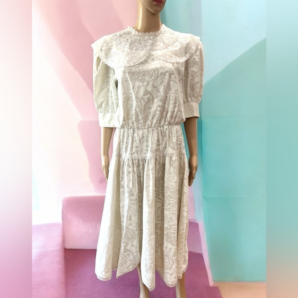 Cottagecore High tea white roses vintage 80’s prairie lace dress-L